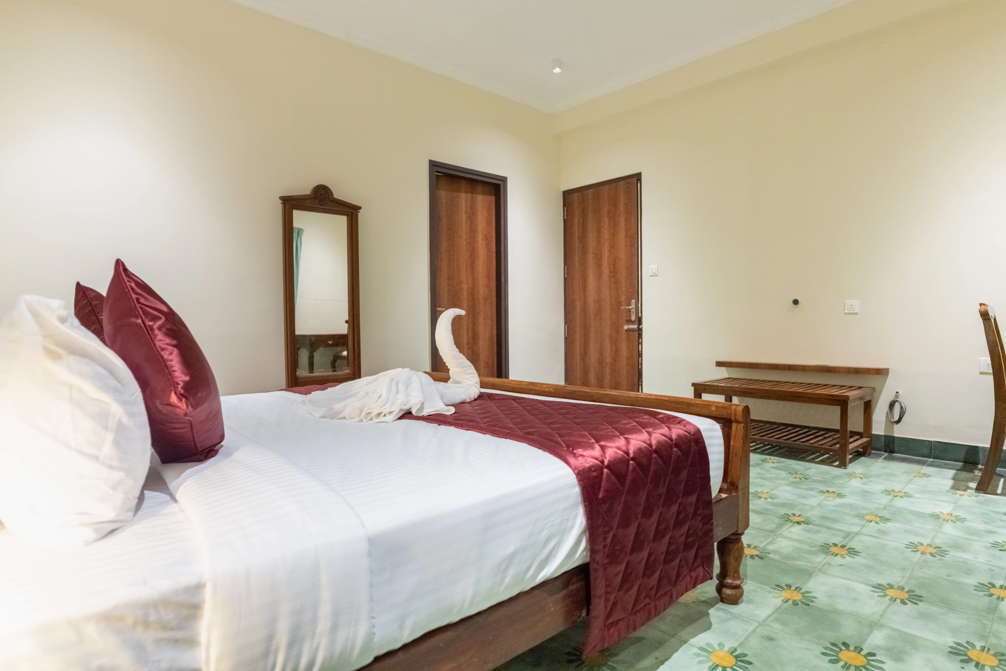 Premium bedroom for luxury stay near Kumbakonam temples