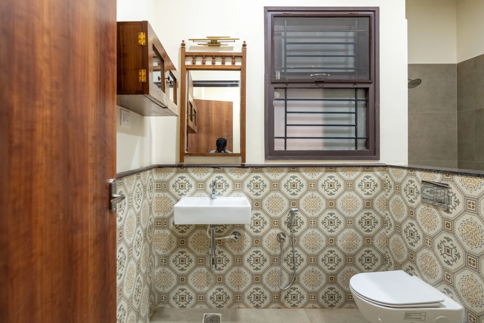 Modern attached bathroom in luxury heritage villa